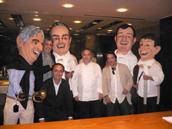 Los casacas con los cabezudos de Juli Soler, Ferran Adrià, Joan Roca y Carme Ruscalleda Los casacas con los cabezudos de Juli Soler, Ferran Adrià, Joan Roca y Carme Ruscalleda