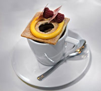 Lungo decaffeinato con chocolate blanco y frutas acidas Lungo decaffeinato con chocolate blanco y frutas acidas