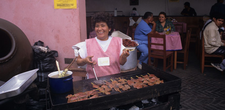 Anticuchos / Archivo de PromPerú