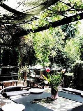 Un jardín que es restaurante Un jardín que es restaurante