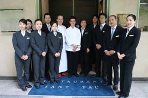 Ruscalleda con el equipo del Sant Pau de Tokio Ruscalleda con el equipo del San Pau de Tokio