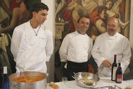 Algunos de los cocineros participantes Algunos de los cocineros participantes