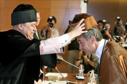Adrià en el momento de la investidura Adrià en el momento de la investidura