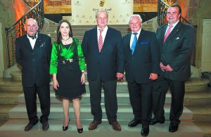 Elena Arzak y otros galardonados en la entrega del premio