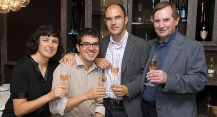 Cuatro ases del vino: Cristina Alcalá. Ferran Centelles, Jordi Bort y Lluís Ariza Cuatro ases del vino: Cristina Alcalá. Ferran Centelles, Jordi Bort y Lluís Ariza