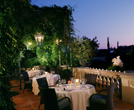 La espectacular terraza del Hotel Villa Padierna Hasta el culo Tour (5) 6
