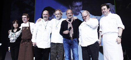 Un homenaje merecido San Sebastian Gastronomika emociona a más de 1.500 personas con el homenaje a Karlos Arguiñano 0