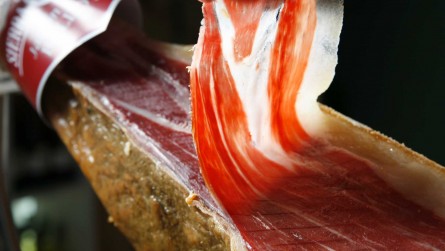 El corte... Sierra de Sevilla presenta su nueva añada 2008 de jamones ibéricos 100% bellota con un maridaje de vinos Barbadillo 1