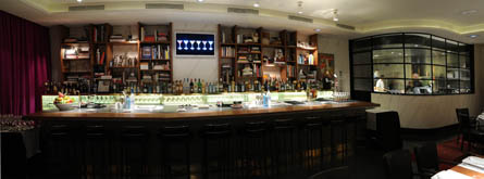 El local del Dry Martini Academy / JordiPoch Javier de las Muelas inaugura Dry Martini Academy – Xavier Agulló 0