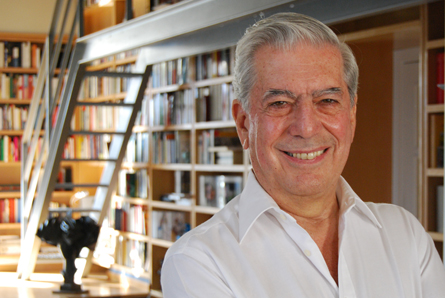 Mario Vargas Llosa Gastón Acurio homenajea a Mario Vargas Llosa con un plato en sus restaurantes 0