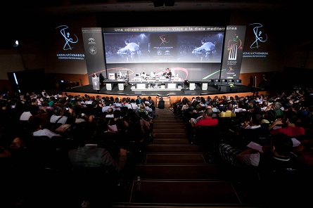 El auditorio lleno durante la ponencia de Quique Dacosta. La gastronomía andaluza demuestra su potencial en la segunda jornada de Andalucía Sabor 0