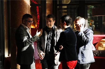 Pau Arenós, Joan Roca, Carme Ruscalleda y Ferran Adrià, ayer, en el Hotel Casa Fuster / Jonathan Grevsen, El Periódico. Los tres tenores, apóstoles de la valentía tecnoemocional 0