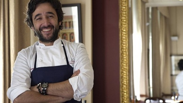 Diego Guerrero, cocinero del Club Allard. Club Allard, «Restaurante del año» de los Premios Metrópoli 2011 0