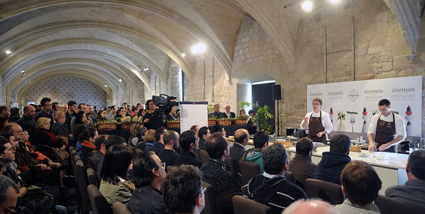 Andoni Luis Aduriz durante su taller en el Guzmán Gastronomía Open Day. Más de 1.000 profesionales visitan el Guzmán Gastronomía Open Day 0