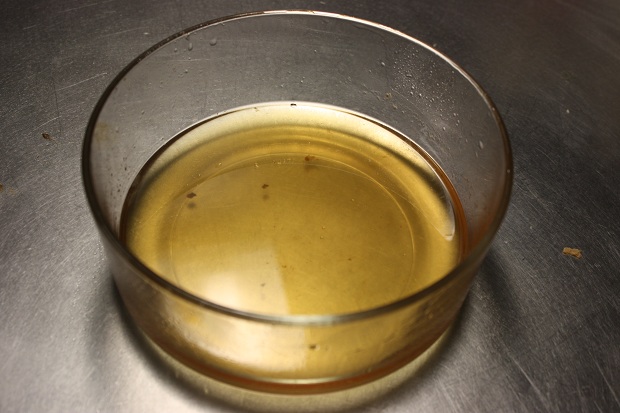 Grasa de jamón líquida, a temperatura ambiente y colada. Aprovecha el jamón 2