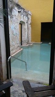 De-la-habitacion-a-la-piscina-(Hacienda-Puerta-Campeche) Pasión mexicana (4 y 5) 1