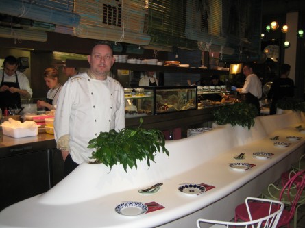 Albert Adrià Albert Adrià: «Ya no puedo enseñar a cocinar, puedo enseñar a pensar» 1