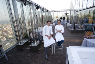 Los hermanos Torres en la terraza del Dos Cielos. FOTO: Arduino Vannucchi