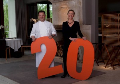 Martín Berasategui y su mujer celebran los 20 años de su restaurante.