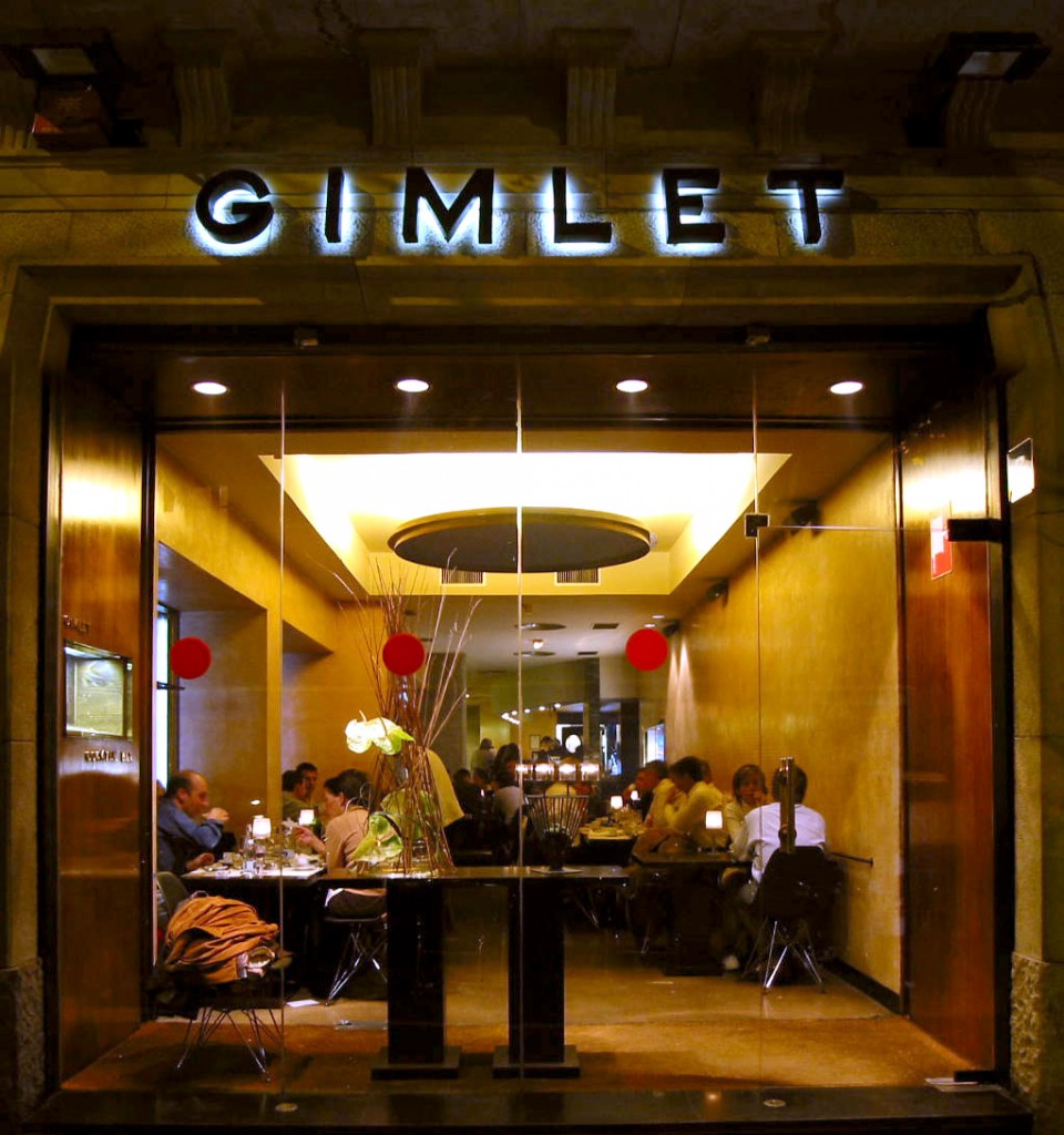 Gimlet 01Dry Martini