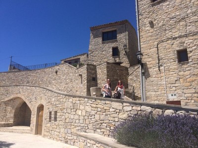 Calles del pueblo medieval de Forés