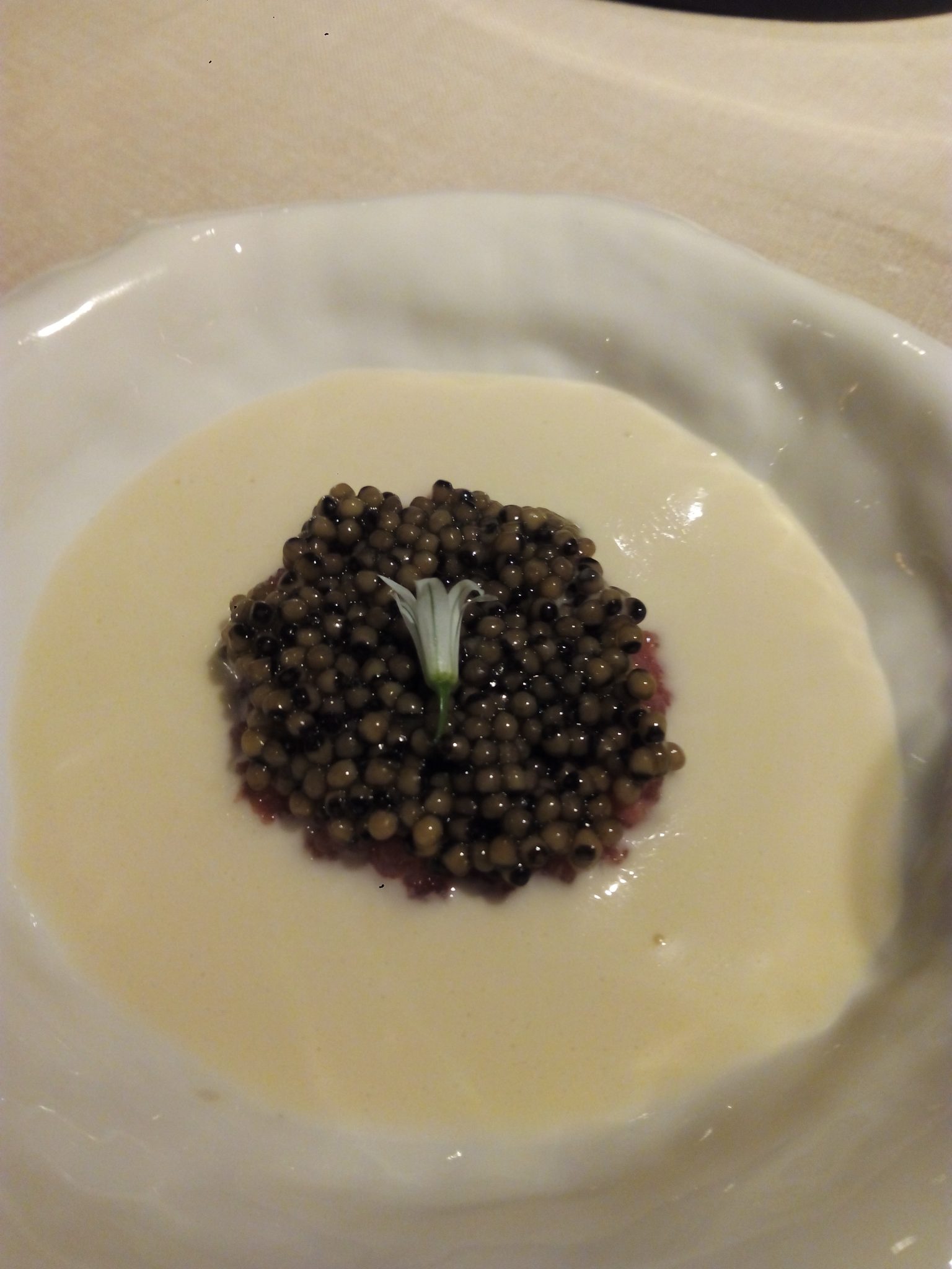 Atún toro, caviar, gazpachuelo frió- Dani García- ( Foto: Pilar Salas)