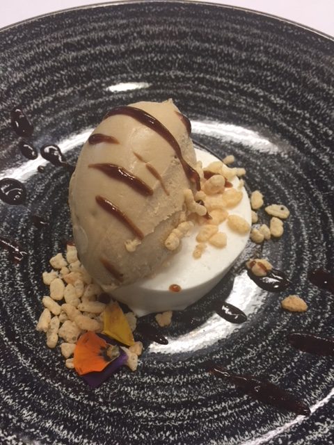 Arroz con leche de coco y helado de Tía María