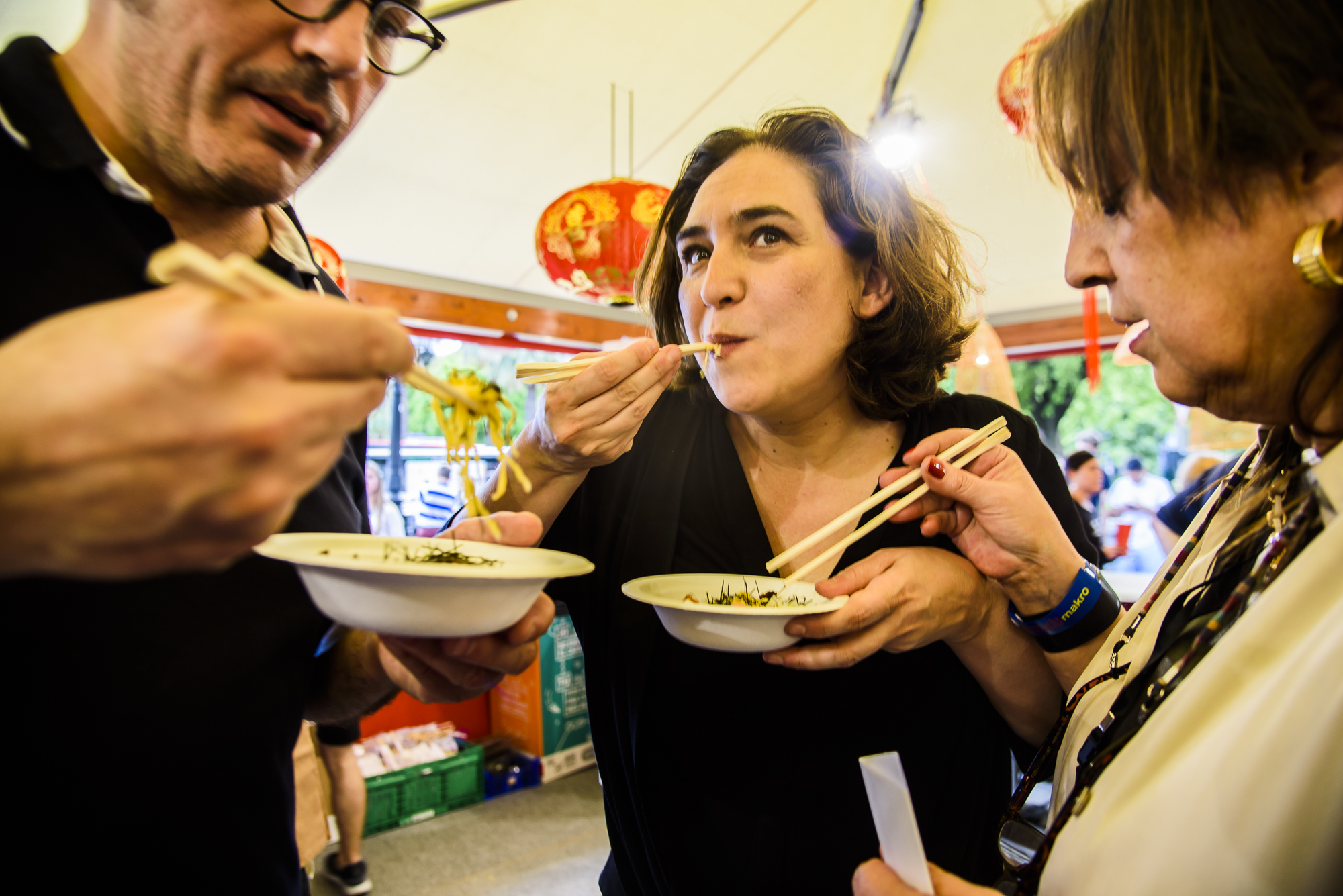 Ada Colau, alcadesa de Barcelona, en su visita al Tast a la Rambla. Foto: Marta Bacardit