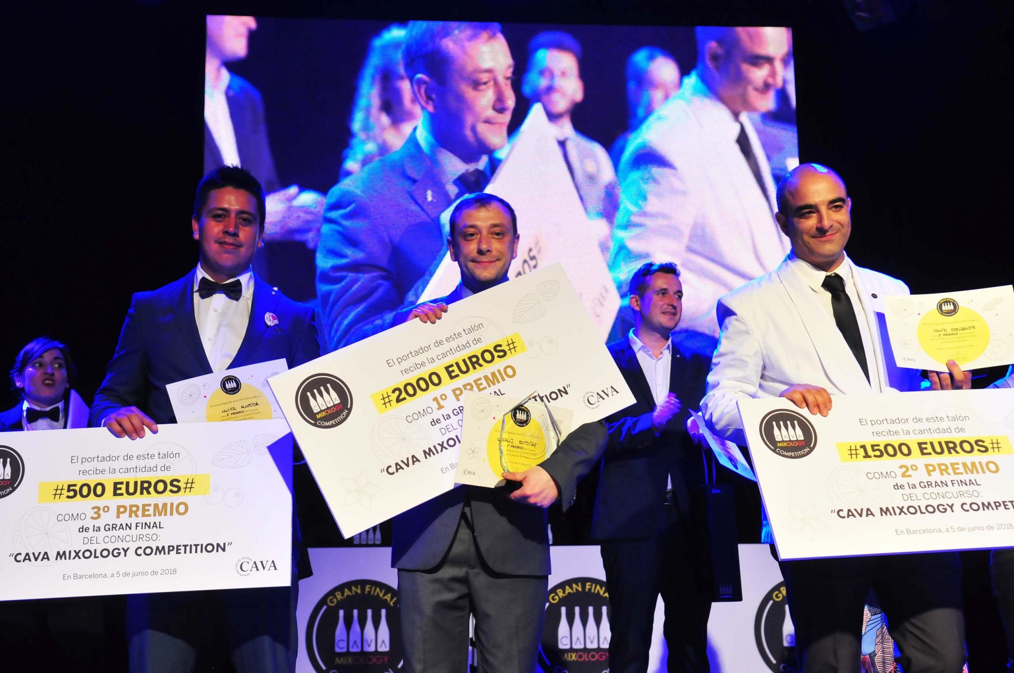 Xavier Almeida, Vitalij Gutovskij y David González, tercero, primero y segundo clasificado en Cava Mixology Competition