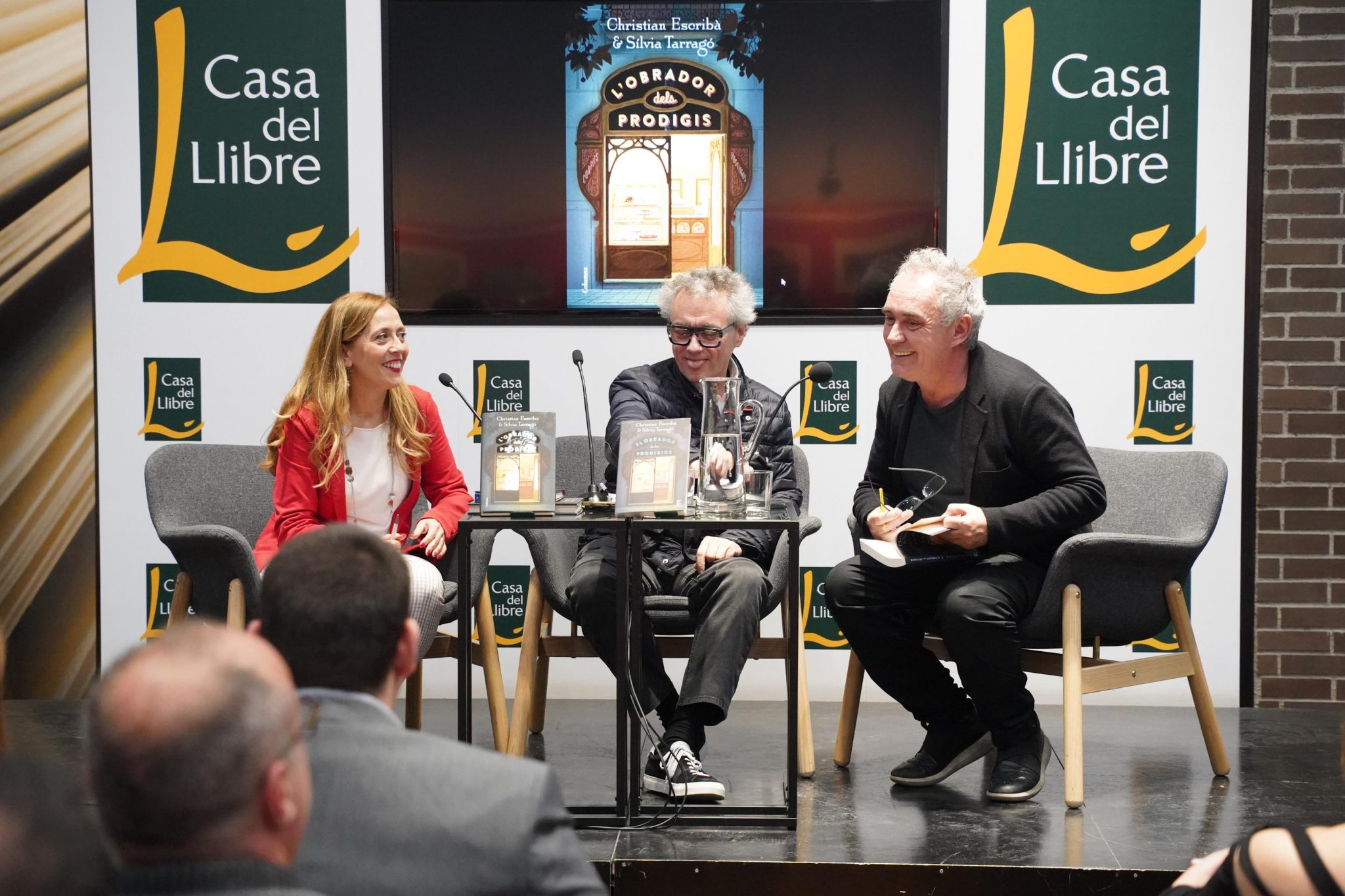 Tarragó, Escribà y Ferran Adrià, en la presentación de la novela en la Casa del Llibre de Rambla Catalunya (Barcelona). Foto: Jordi Pérez