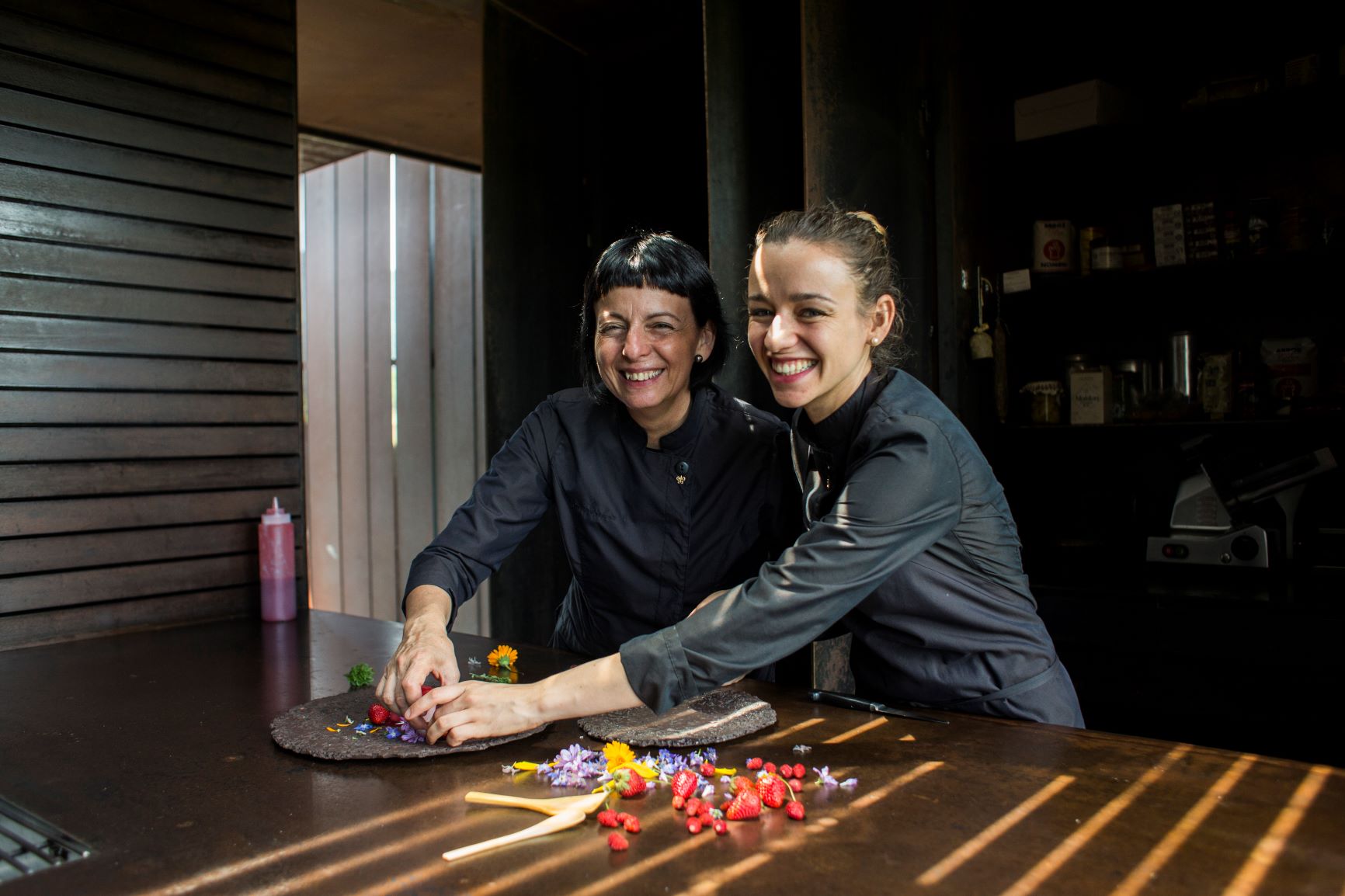 Fina y Martina. Les Cols. Foto: Javier-Luengo