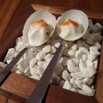 Crujiente de tapioca, remolacha y citrus. Óscar Molina