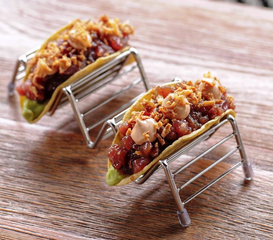 Tapa más vendida: tacos de atún rojo con guacamole y mayonesa de chipotle (Telefèric)