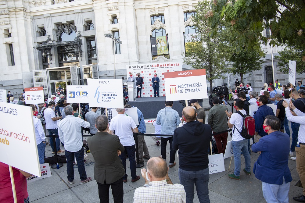 La hostelería española clama unida por la salvación del sector 1