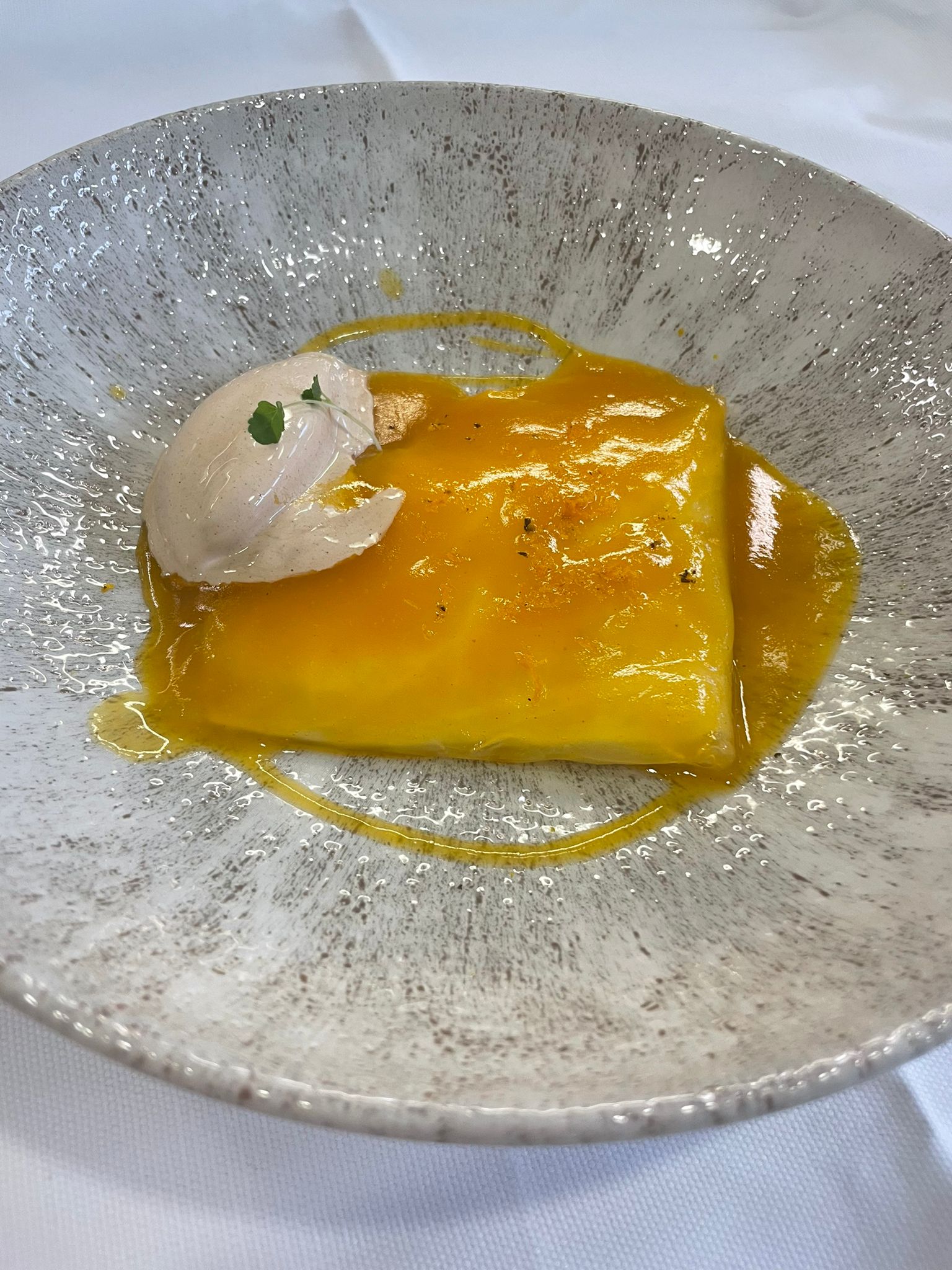 Crêpe Suzette con helado de vainilla