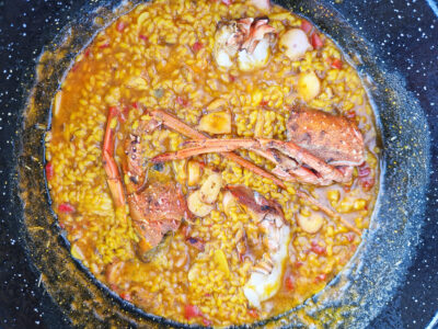 Lo Nuestro, Mari Carmen Vélez y Rigoberto Almeida estallan Fuerteventura 2