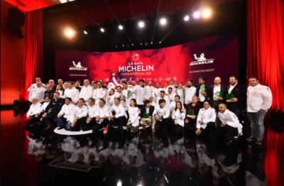 Foto de familia con los ganadores de estrellas. Foto: Guía Michelin