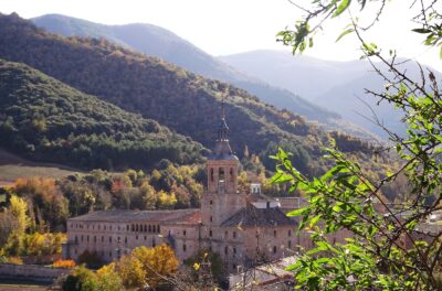 Monasterios de La Rioja: entre códices y garnachas centenarias 2