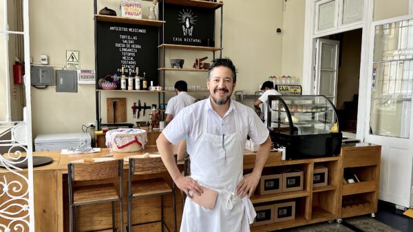 Emilio Macías en Nixtamal. Barranco, Lima.