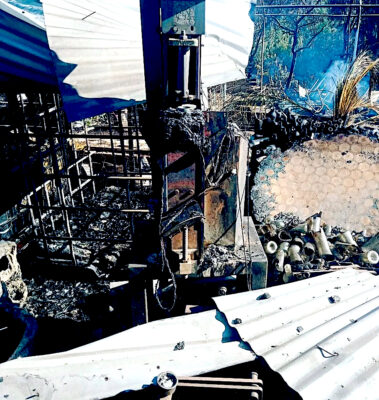 Actual estado de la bodega Altos del Valle, tras el paso del fuego, en la comuna de Portezuelo.