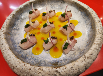 Sashimi de hamachi peruano-madrileño