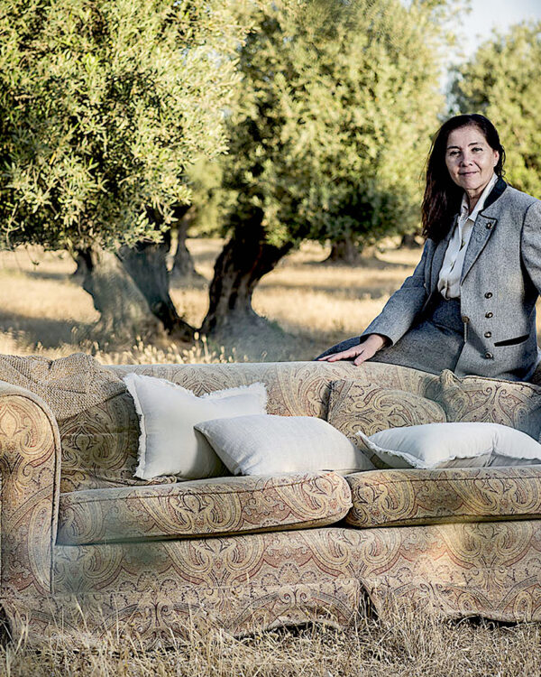 Rosa Vañó en el olivar