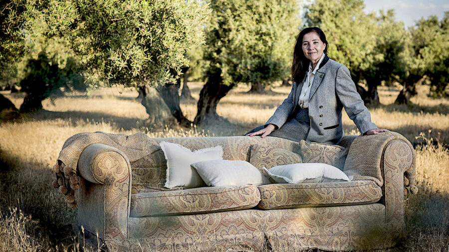 Rosa Vañó en el olivar