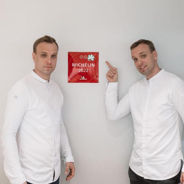 Los hermanos Berezutskiy dejan Twins Garden