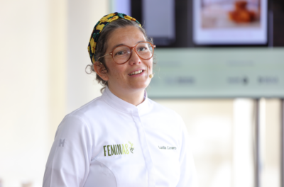 Lucila durante su ponencia en el congreso Féminas