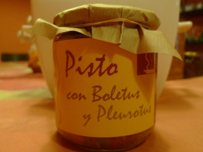 Una de las conservas Del Monte de Tabuyo, el pisto con setas.