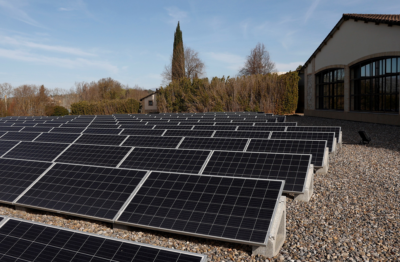 Placas solares de Viñas del Vero