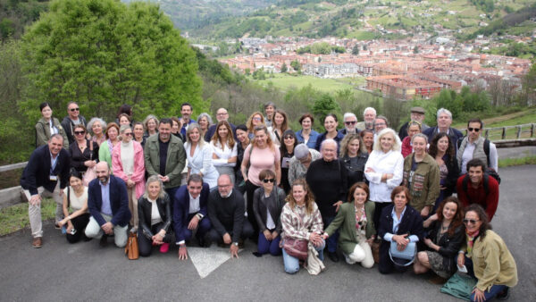 Foto de familia de los participantes en el congreso
