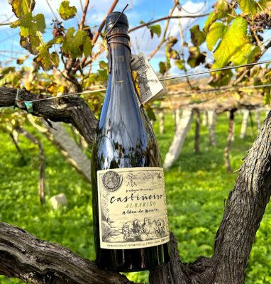 Castiñeira es un vino fermentado en ánforas.