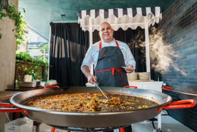 Ls paellas de Danny Lledó triunfaron en Dallas.